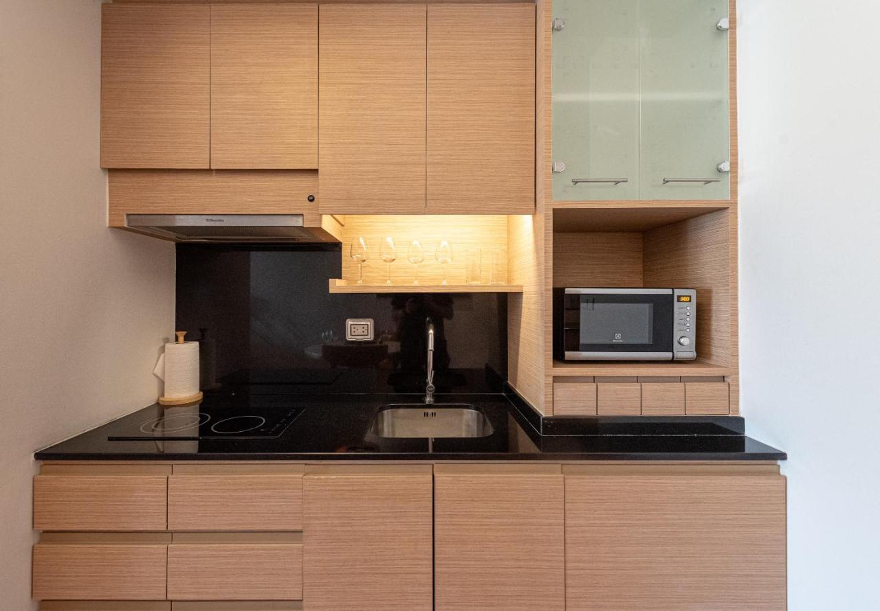 Summit Windmill Golf Suite Hotel At Suvarnabhumi Banguecoque Exterior foto A modern kitchen