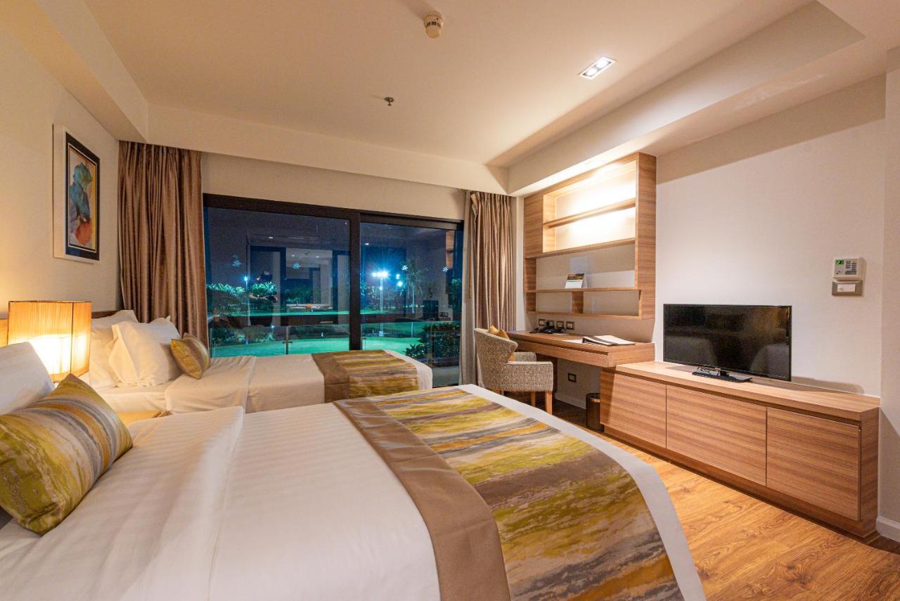 Summit Windmill Golf Suite Hotel At Suvarnabhumi Banguecoque Exterior foto