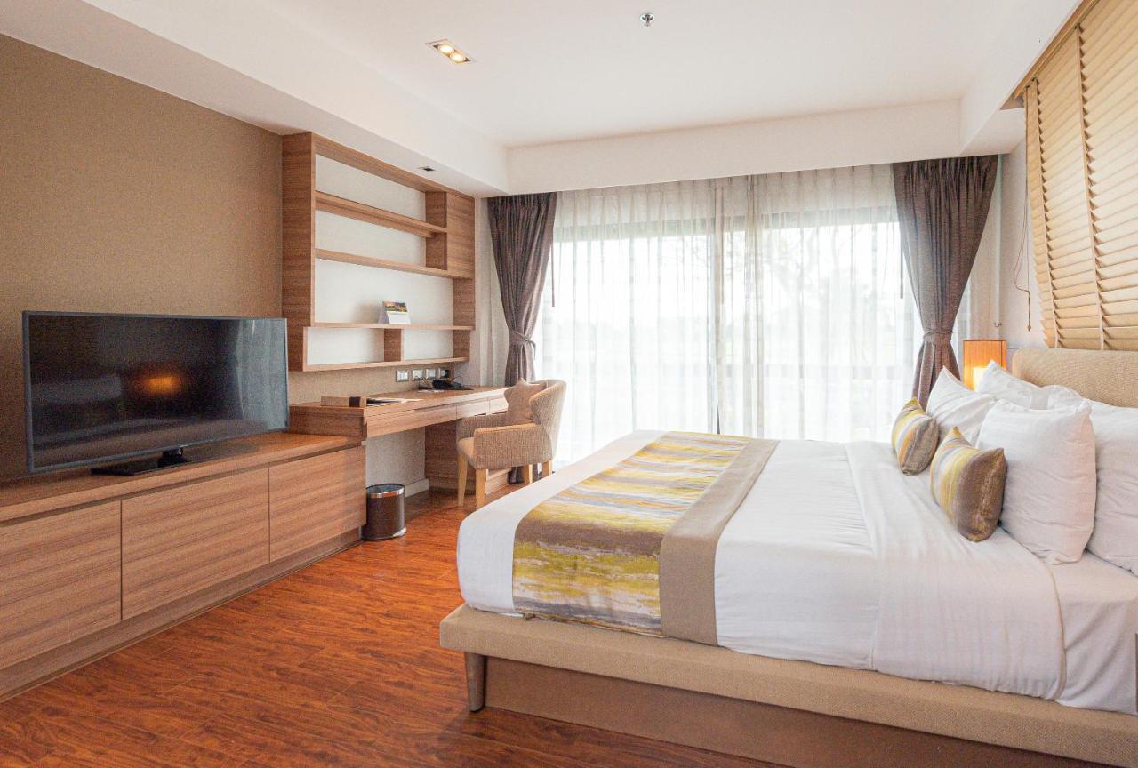 Summit Windmill Golf Suite Hotel At Suvarnabhumi Banguecoque Exterior foto Deluxe Room