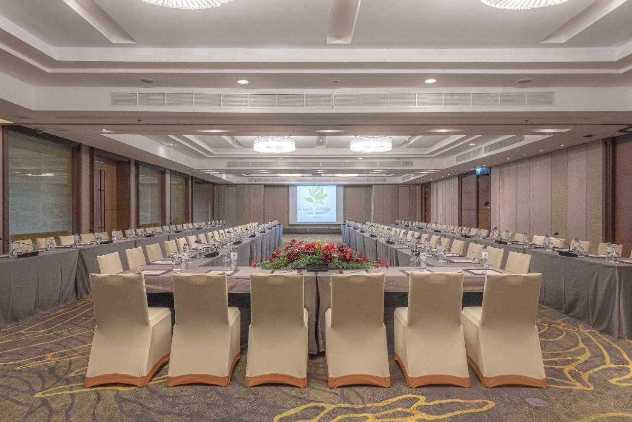 Summit Windmill Golf Suite Hotel At Suvarnabhumi Banguecoque Exterior foto The Royal Paragon Hall